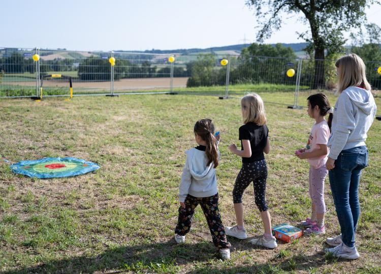 Spielende Kinder